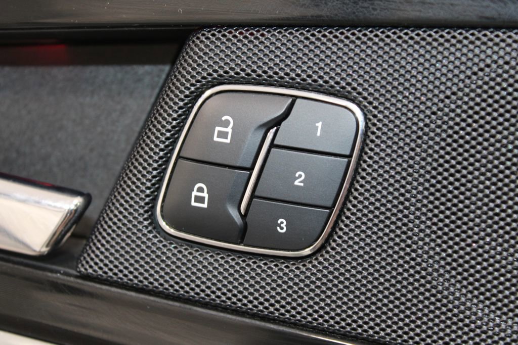 Used 2023 Lincoln Nautilus Reserve w/ Luxury Package AWD/4WD image 47