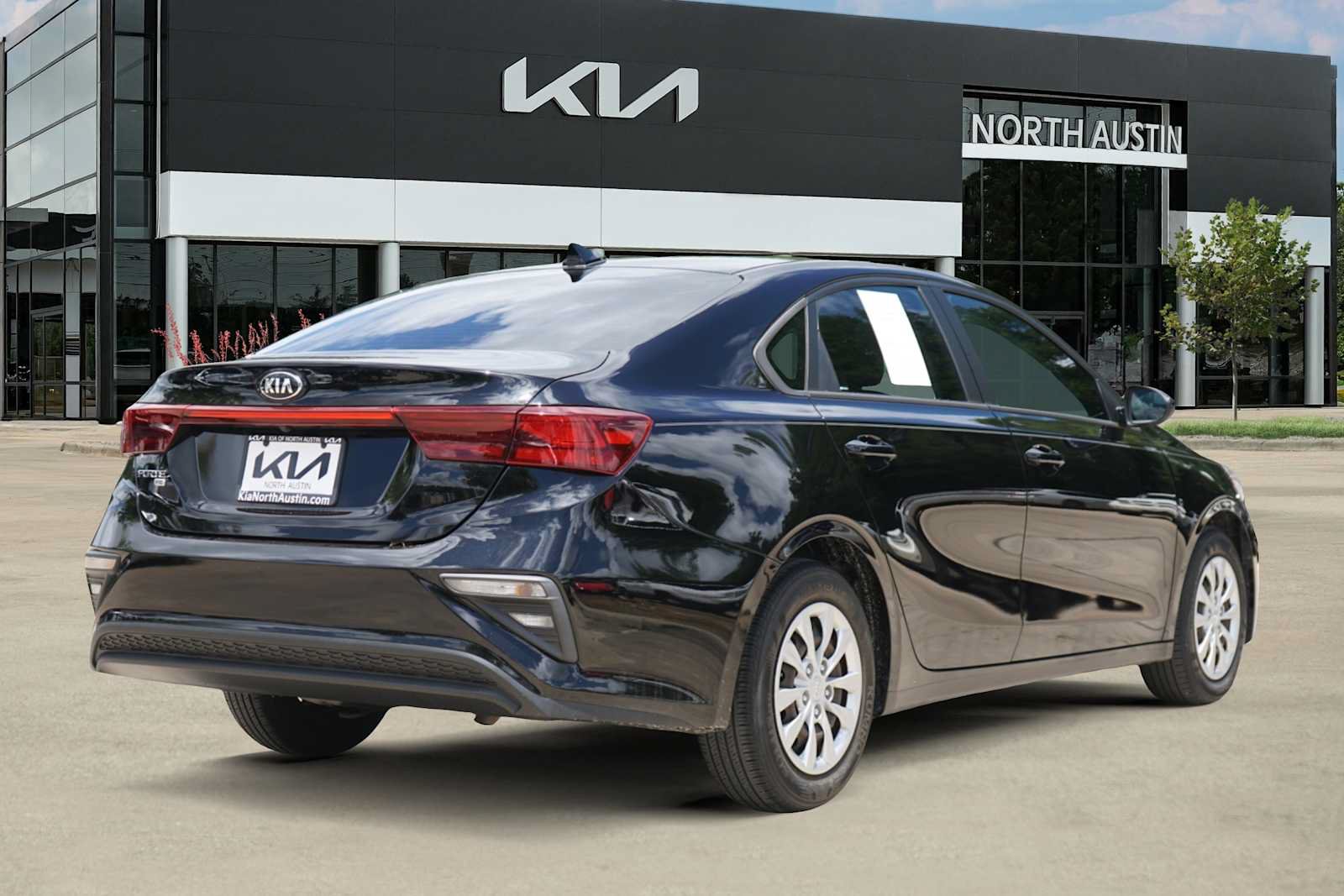 Certified 2021 Kia Forte Sedan FWD image 5