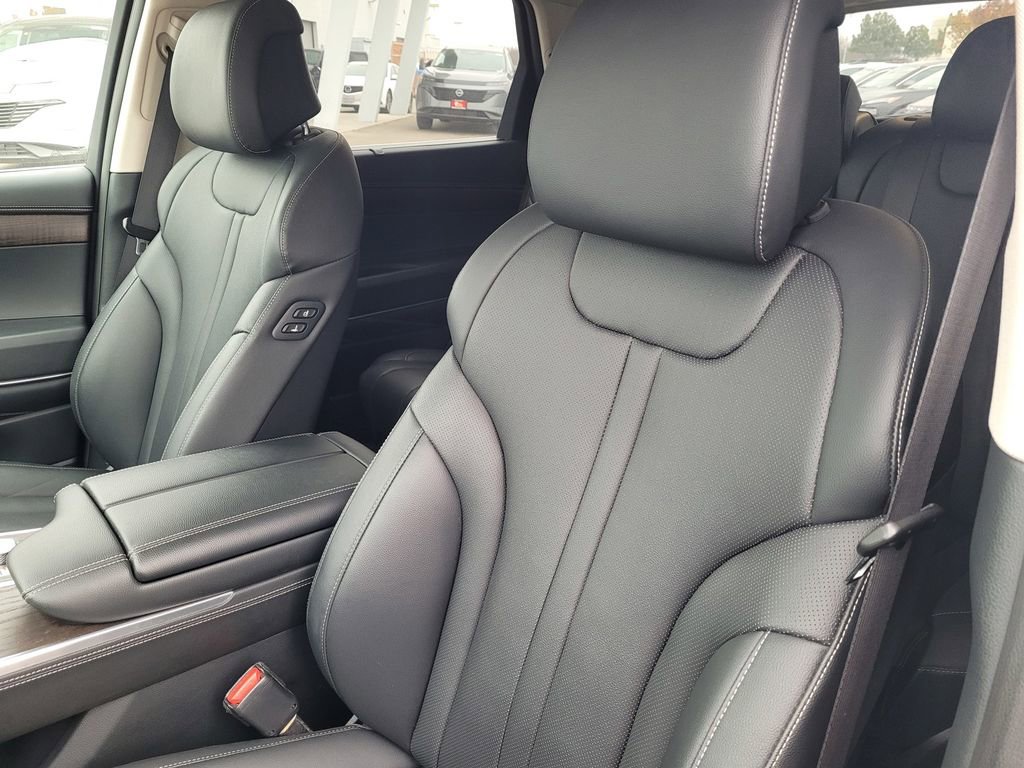 Used 2024 Genesis GV80 3.5T image 14