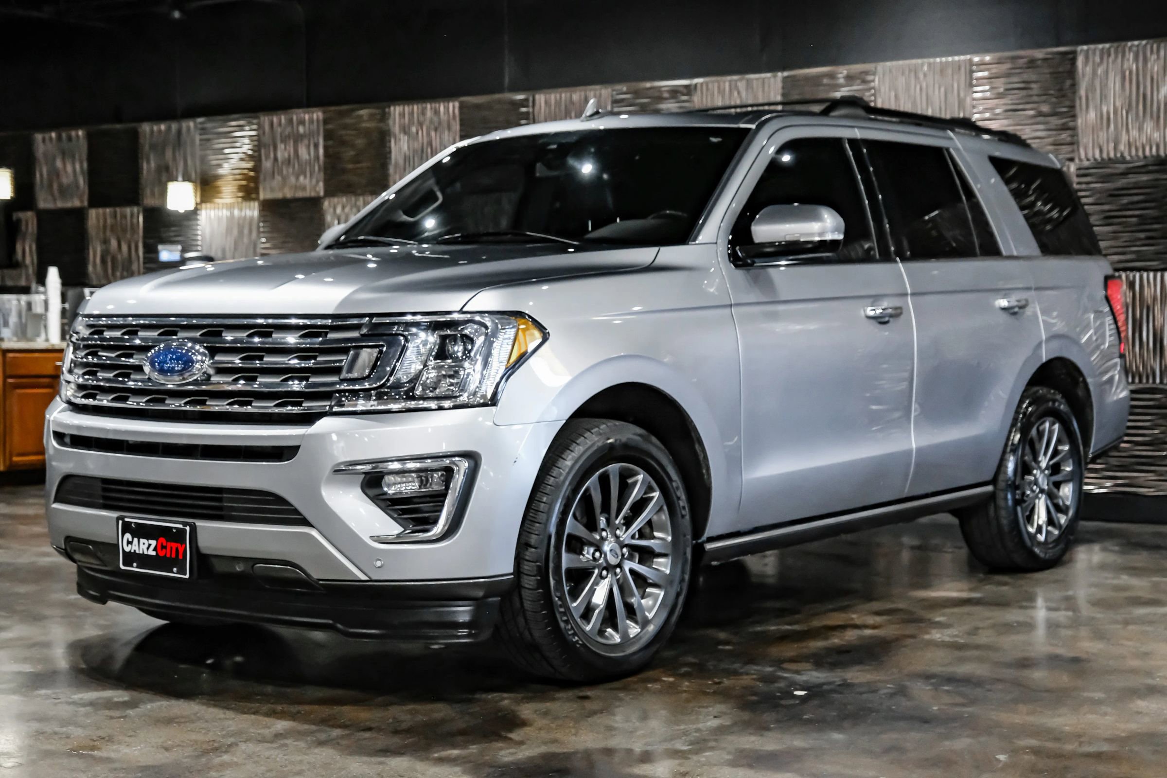 Used 2021 Ford Expedition Limited image 6