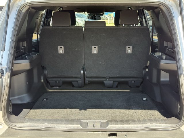 Used 2025 Toyota 4Runner SR5 AWD/4WD image 29
