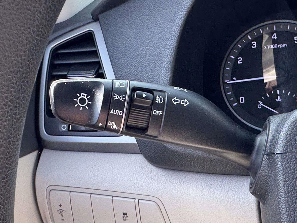 Used 2017 Hyundai Tucson SE image 19