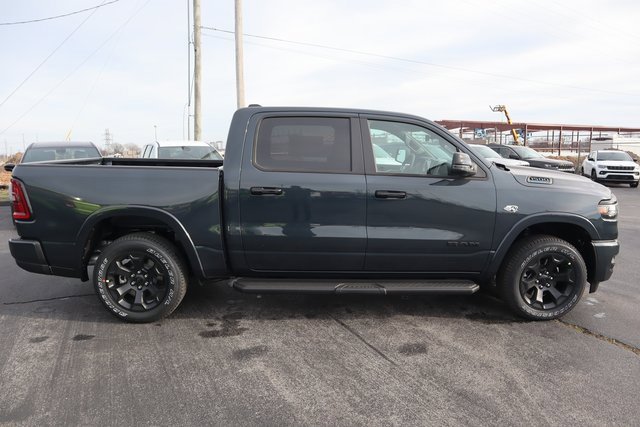 New 2026 RAM 1500 4x4 Crew Cab image 3