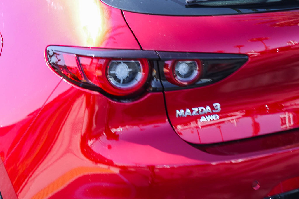 New 2026 MAZDA MAZDA3 Hatchback w/Premium Plus Pkg AWD/4WD image 7