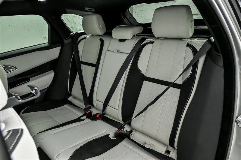 Used 2018 Land Rover Range Rover Velar R-Dynamic SE AWD/4WD image 22
