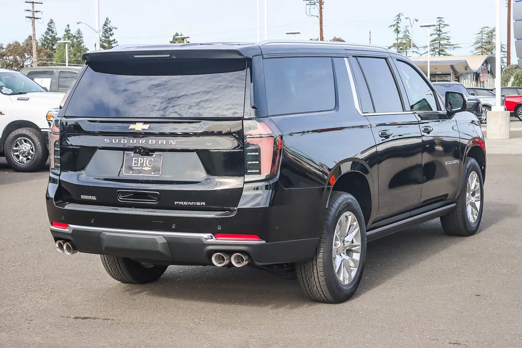 New 2026 Chevrolet Suburban Premier image 4