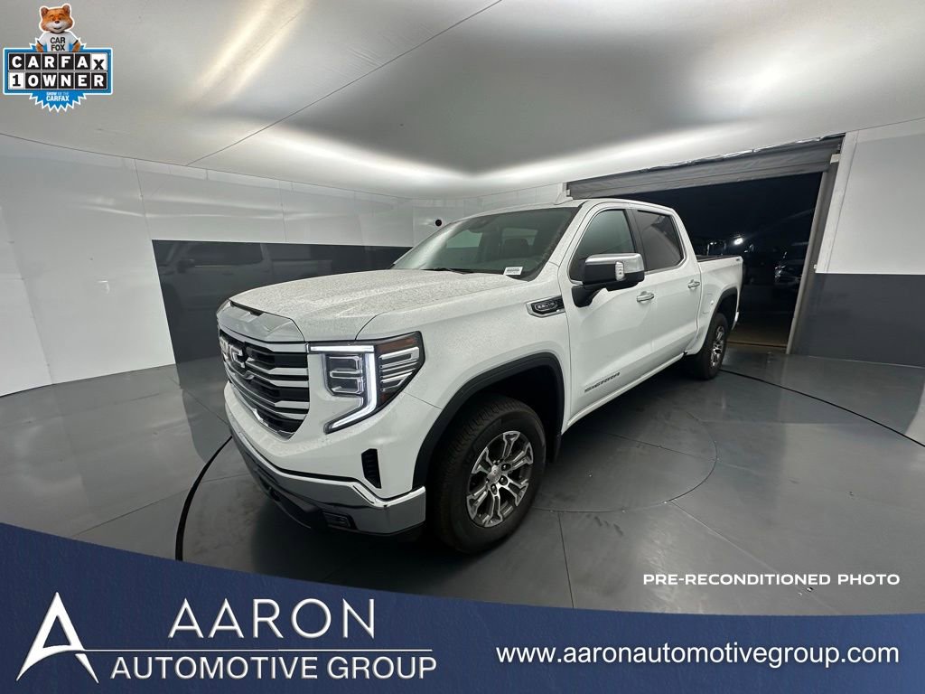 Used 2025 GMC Sierra 1500 SLT image 1