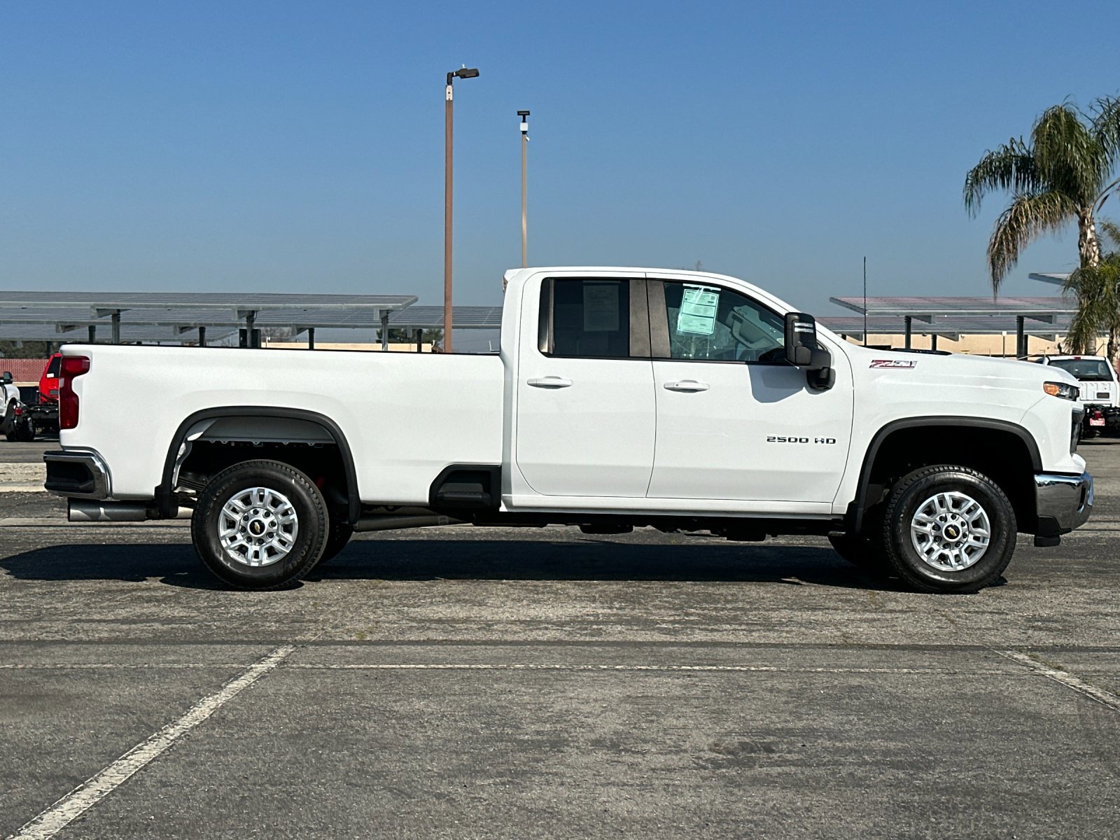 Used 2024 Chevrolet Silverado 2500 LT w/ Convenience Package image 3