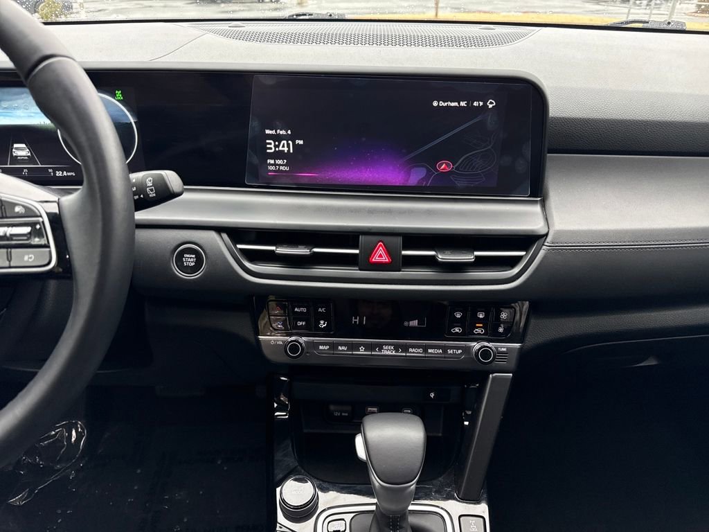 Used 2024 Kia Seltos EX image 17