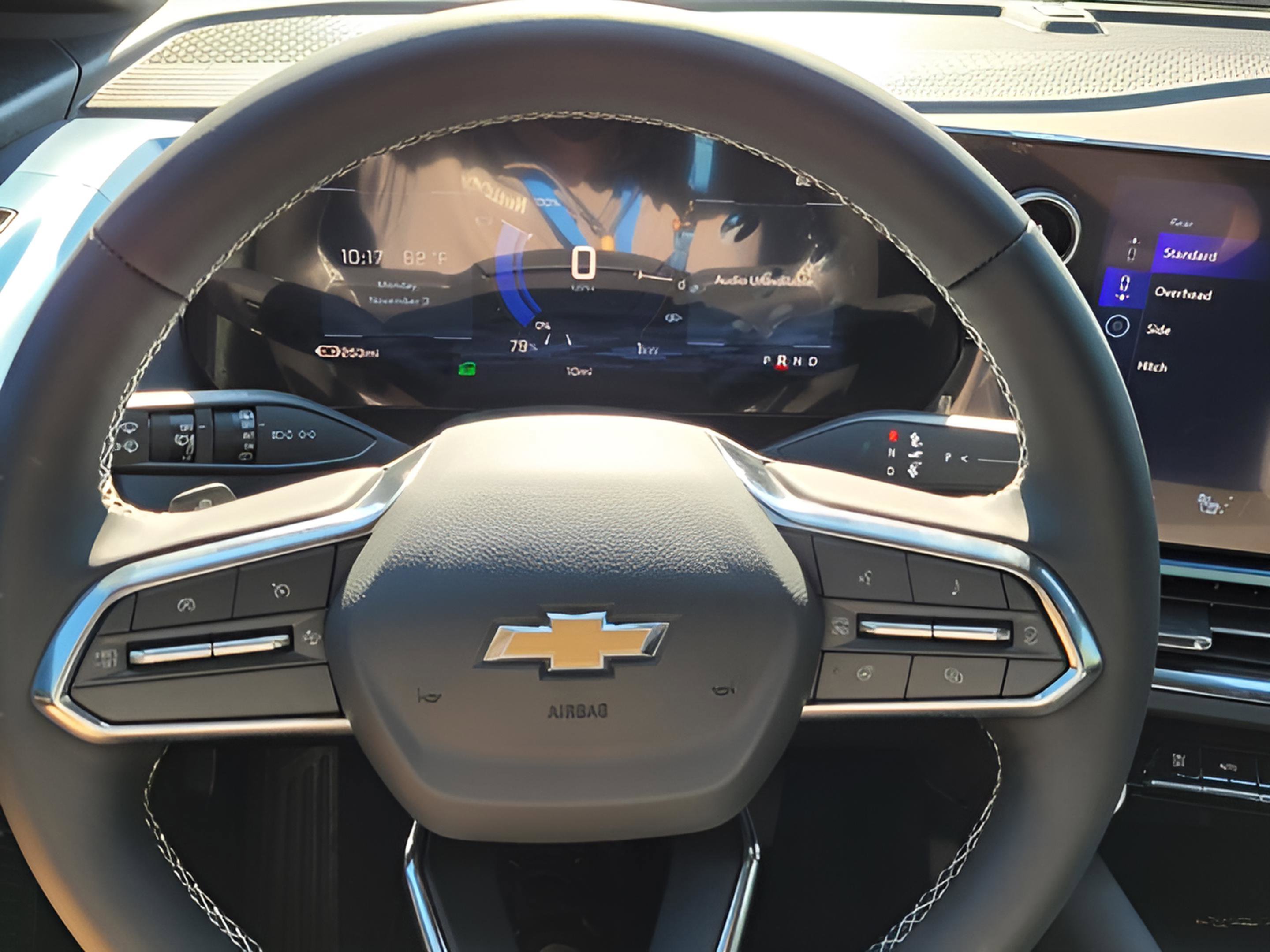 New 2026 Chevrolet Equinox EV LT image 14