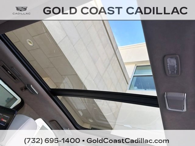 Used 2024 Cadillac Escalade Premium Luxury Platinum AWD/4WD image 13