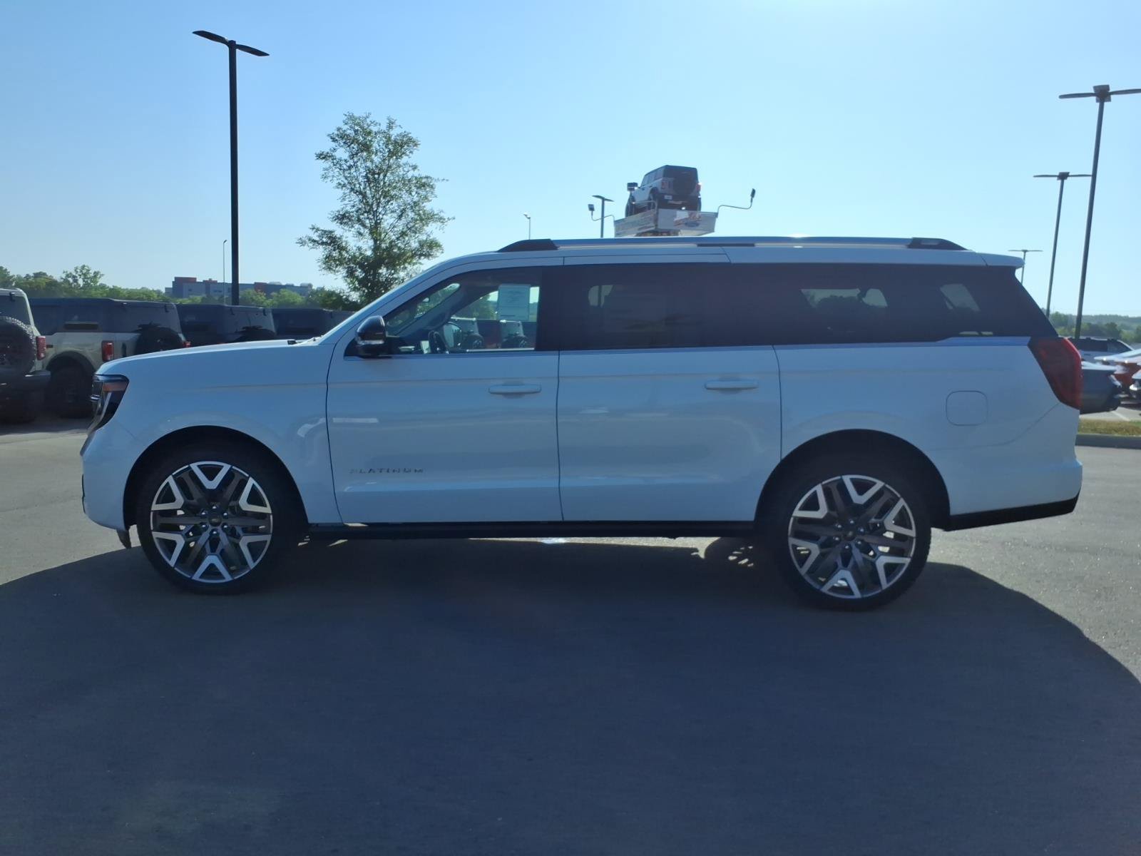 New 2027 Ford Expedition Max Platinum w/ Platinum Ultimate Package AWD/4WD image 6