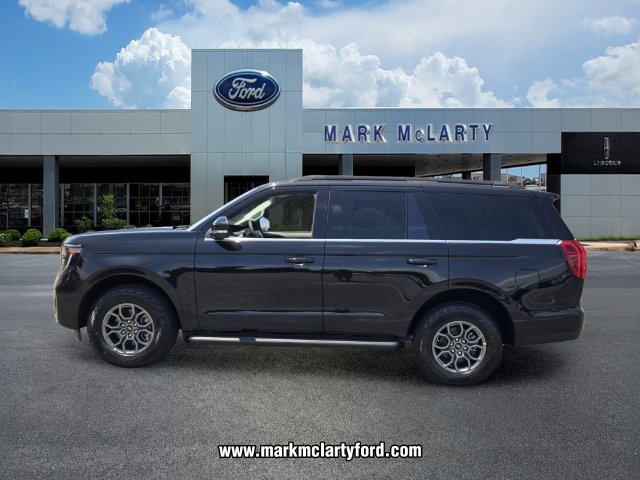 New 2026 Ford Expedition Active RWD image 2