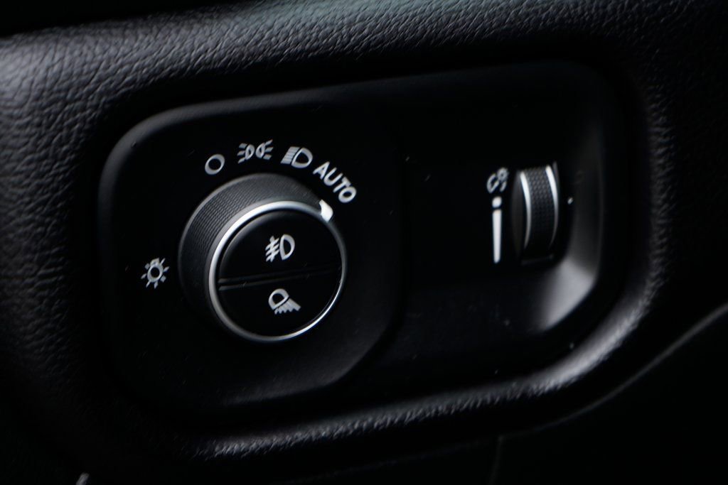 Used 2021 RAM 3500 Big Horn w/ Level 2 Equipment Group image 20