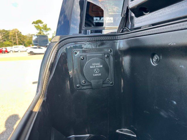 Used 2020 RAM 2500 Limited AWD/4WD image 47