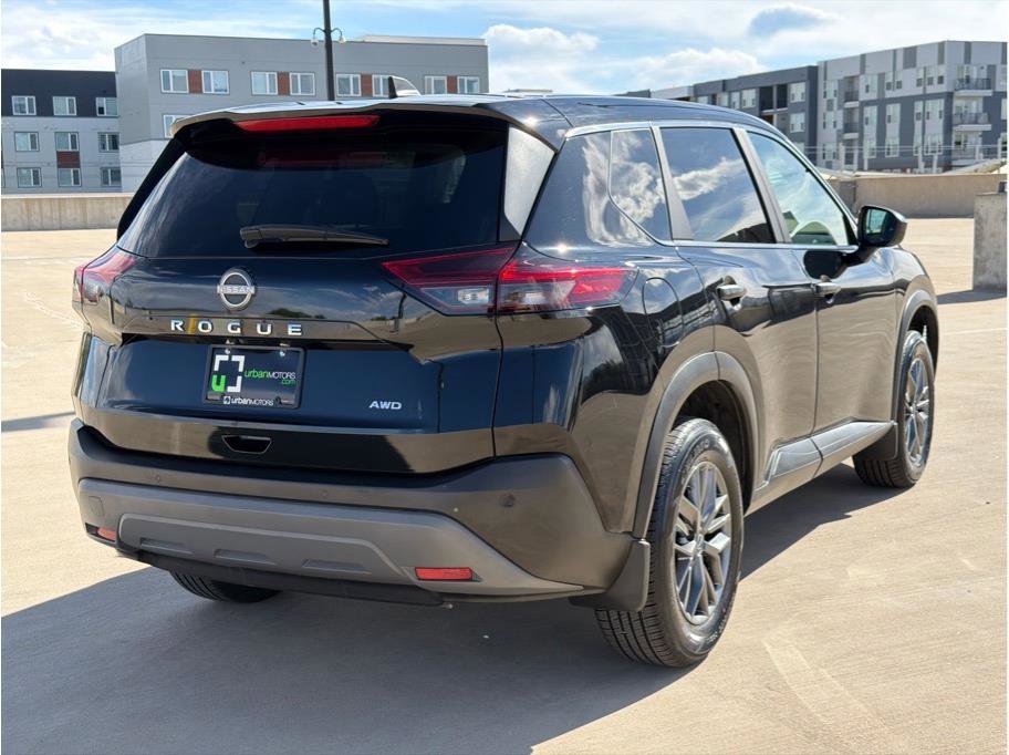 Used 2023 Nissan Rogue S AWD/4WD image 8