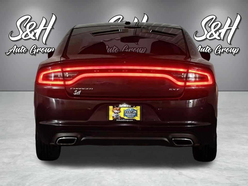 Used 2018 Dodge Charger SXT RWD image 19