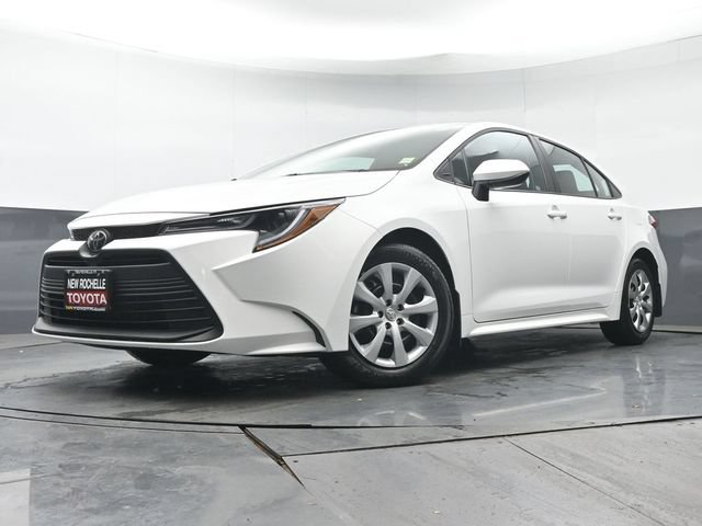 Certified 2026 Toyota Corolla LE FWD image 27