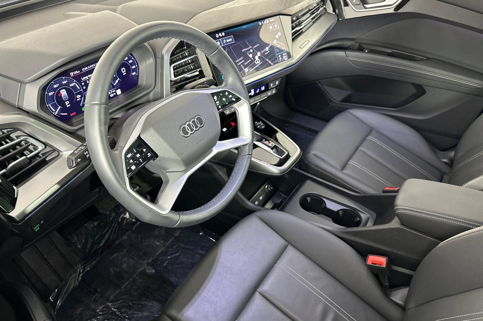 Used 2024 Audi Q4 e-tron Premium Plus w/ Premium Plus image 9