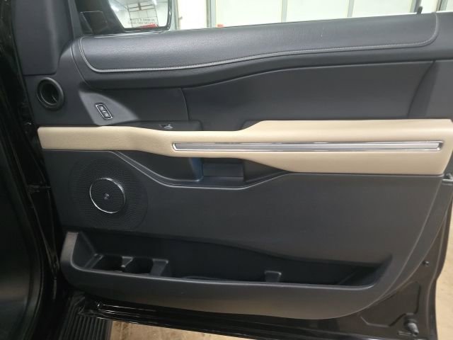 Used 2024 Ford Expedition Max Limited image 5