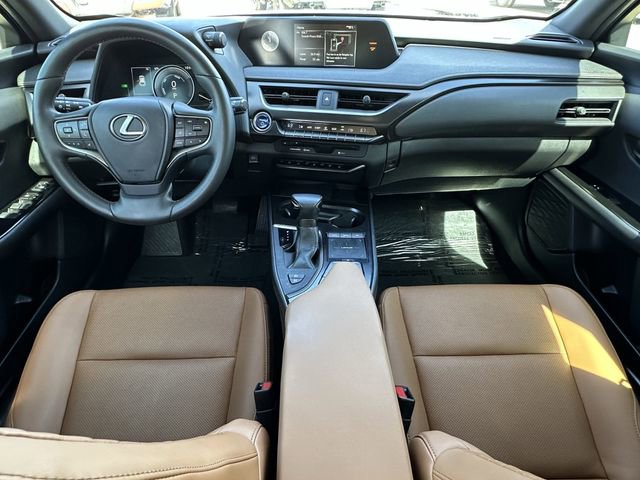 Used 2022 Lexus UX 250h 250h Base w/ Premium Package image 9