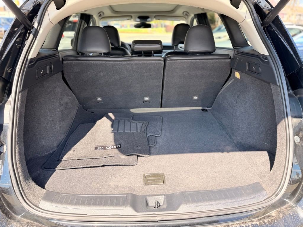 Used 2020 INFINITI QX50 Luxe AWD/4WD image 28