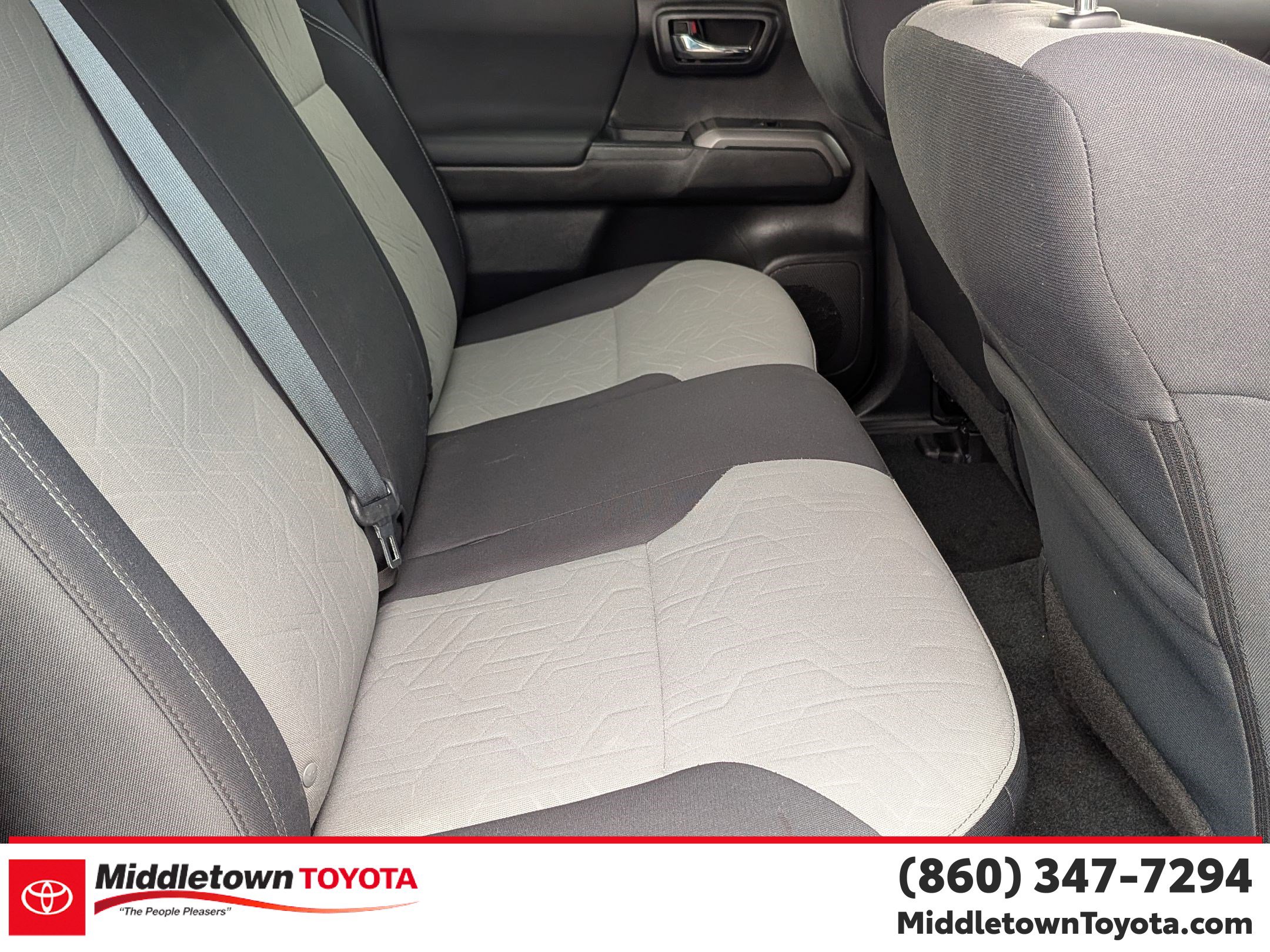 Used 2023 Toyota Tacoma TRD Sport AWD/4WD image 33