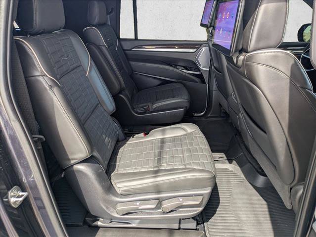 Used 2025 Cadillac Escalade ESV Sport Platinum w/ LPO, Floor Liner Package AWD/4WD image 27