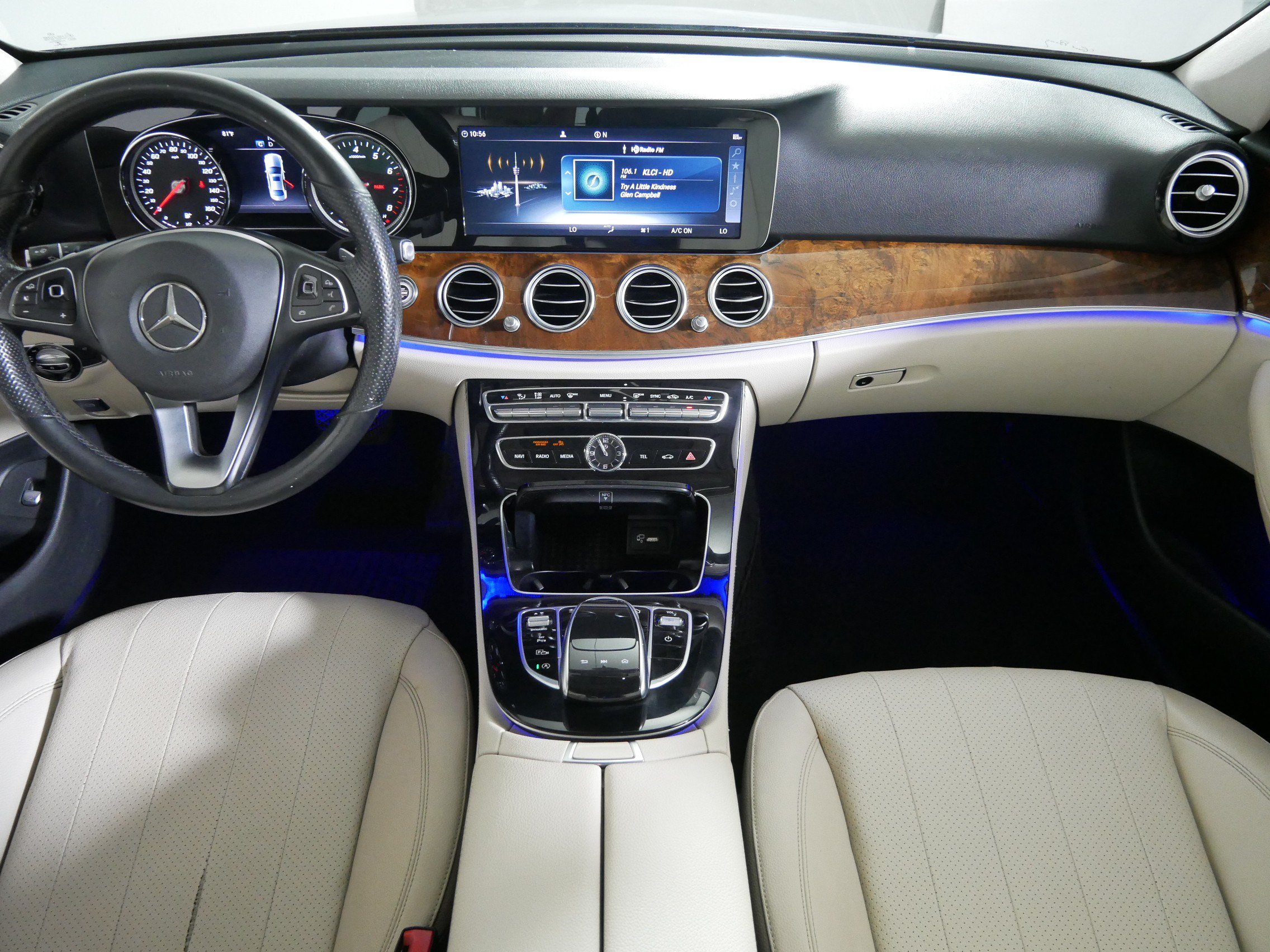 Used 2017 Mercedes-Benz E 300 4MATIC image 10