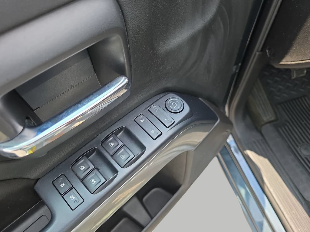 Used 2017 Chevrolet Silverado 1500 LT w/ All Star Edition AWD/4WD image 14