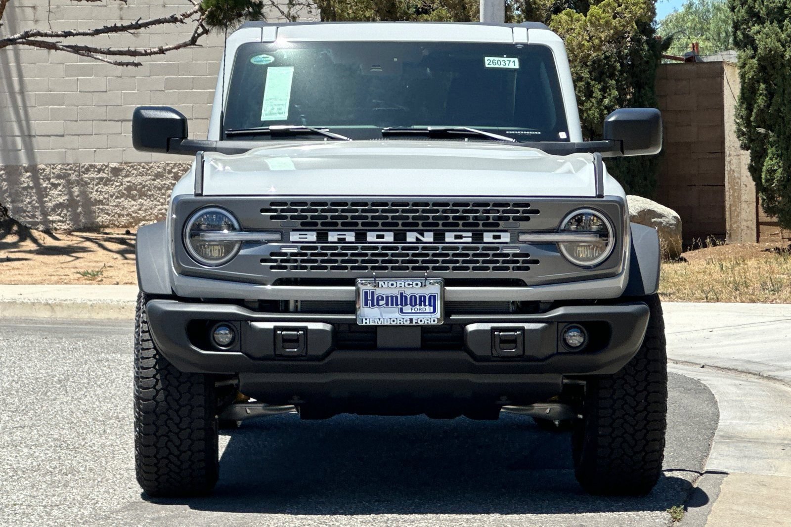 New 2026 Ford Bronco Badlands w/ Sasquatch Package AWD/4WD image 9