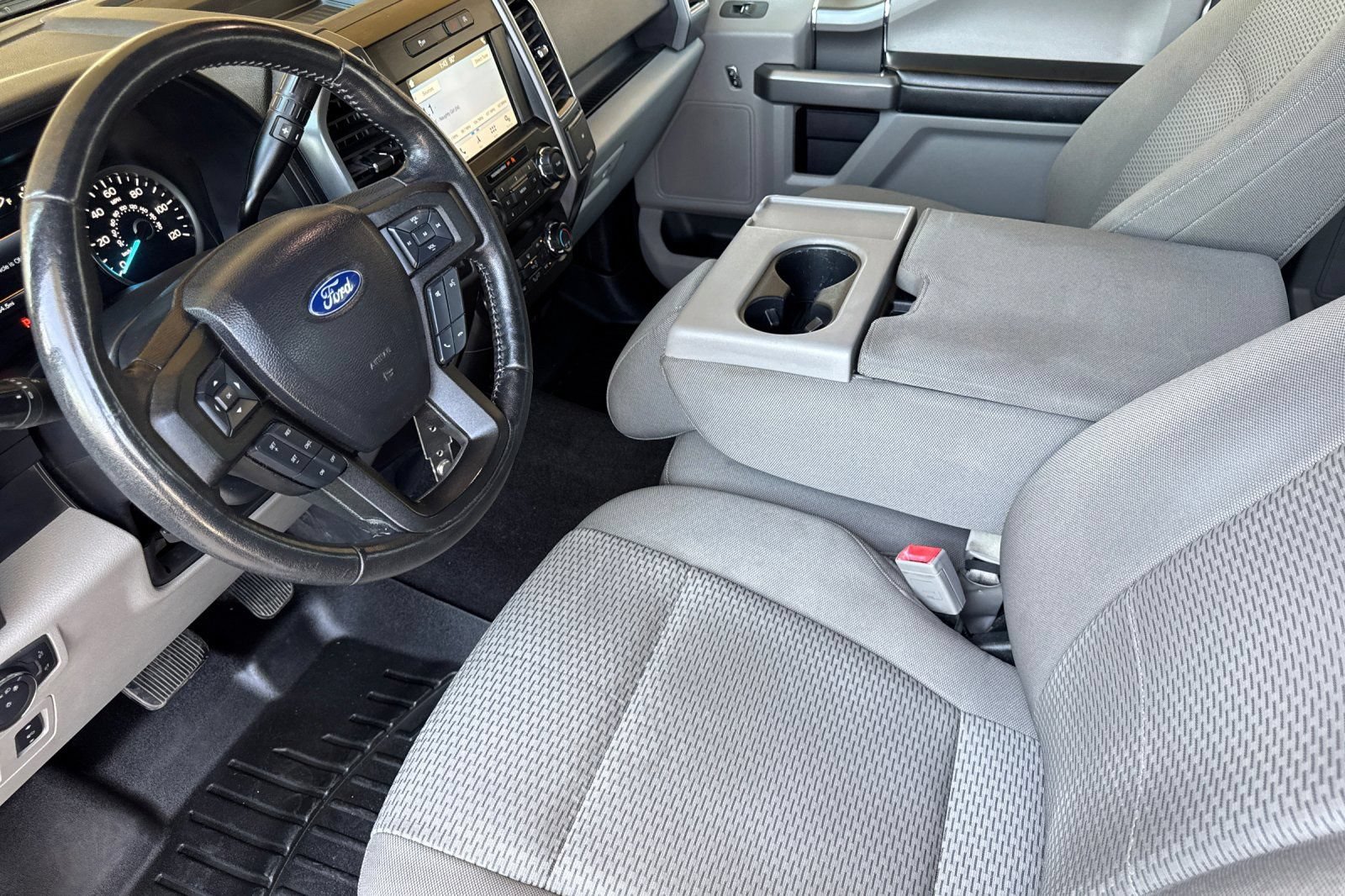 Used 2019 Ford F150 XLT w/ Equipment Group 302A Luxury AWD/4WD image 10