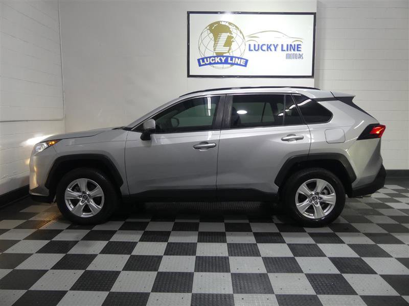 Used 2019 Toyota RAV4 XLE w/ Convenience Package image 7