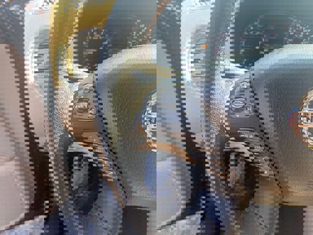 Used 2017 Nissan Pathfinder Platinum w/ Cargo Package image 22