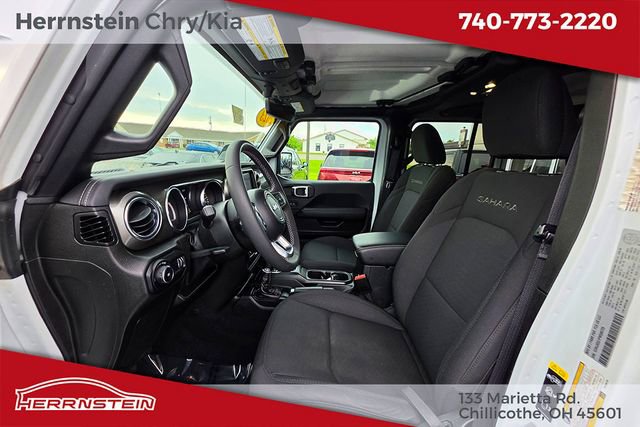 Used 2023 Jeep Wrangler Unlimited Sahara AWD/4WD image 21