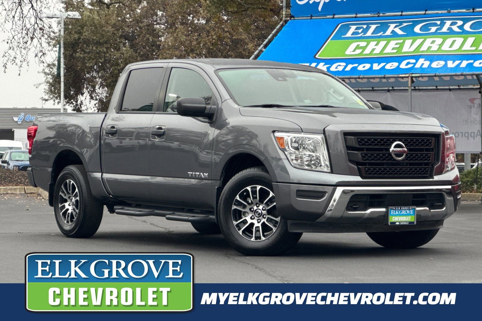 Used 2022 Nissan Titan SV w/ Accessory Utility Package image 1