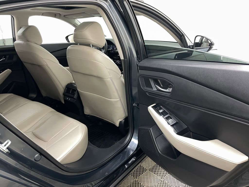 Used 2024 Honda Accord Touring image 41