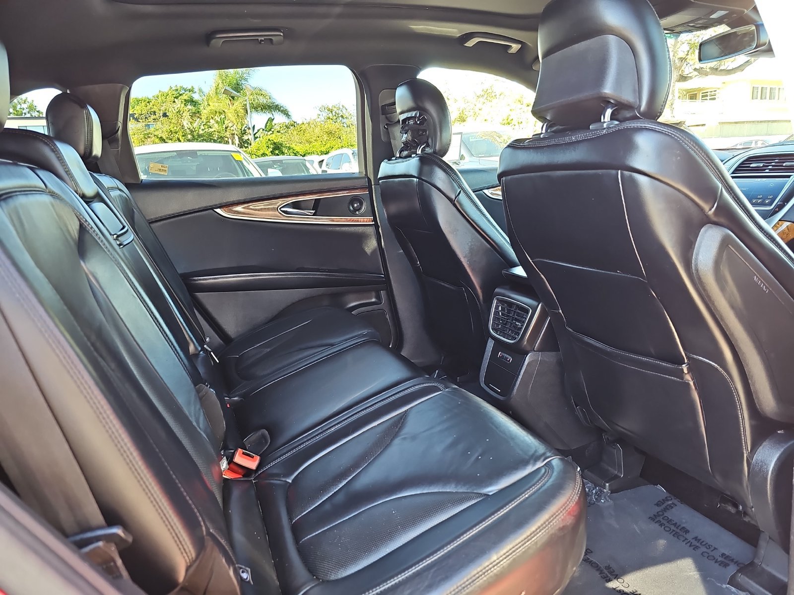 Used 2016 Lincoln MKX Select w/ Select Plus Package FWD image 11