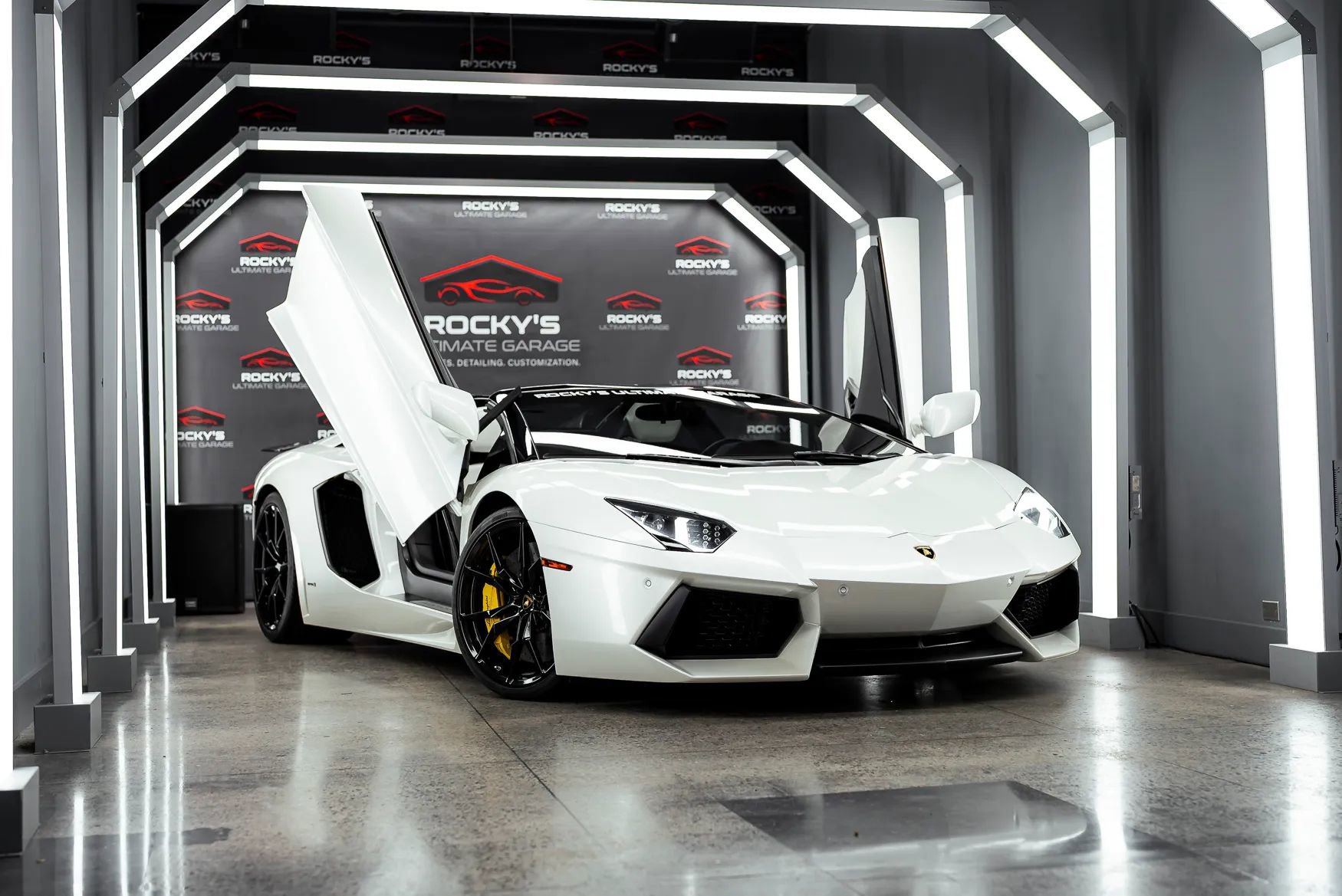 Used 2016 Lamborghini Aventador LP 700-4 image 58