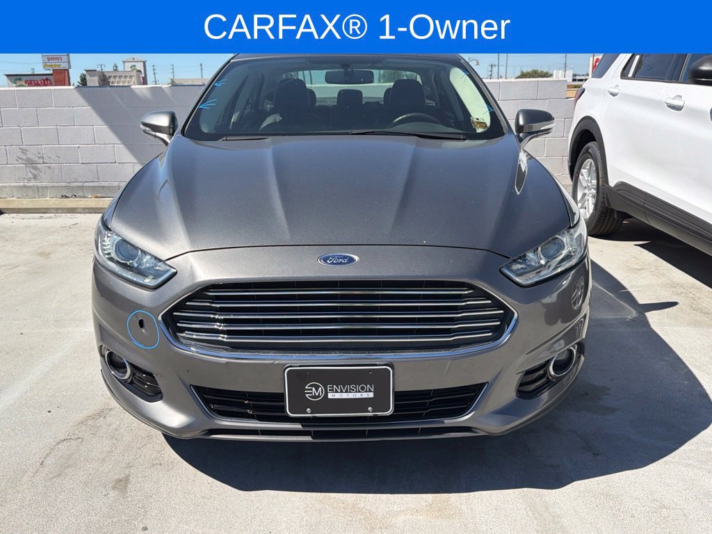 Used 2014 Ford Fusion Titanium FWD image 2