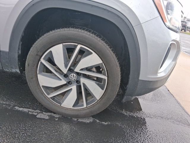 Used 2024 Volkswagen Atlas SE image 6