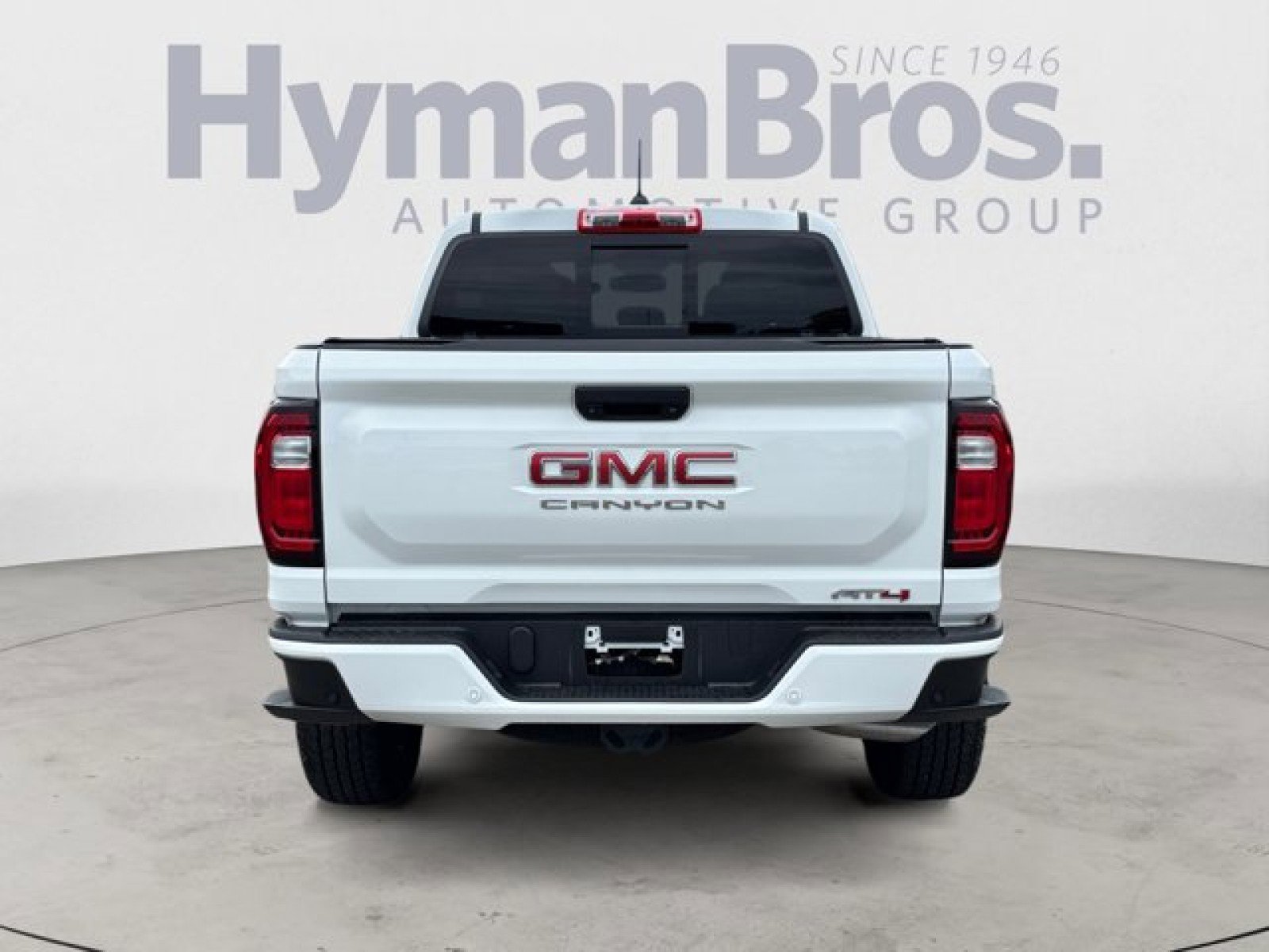 Used 2023 GMC Canyon AT4 w/ AT4 Premium Package image 4
