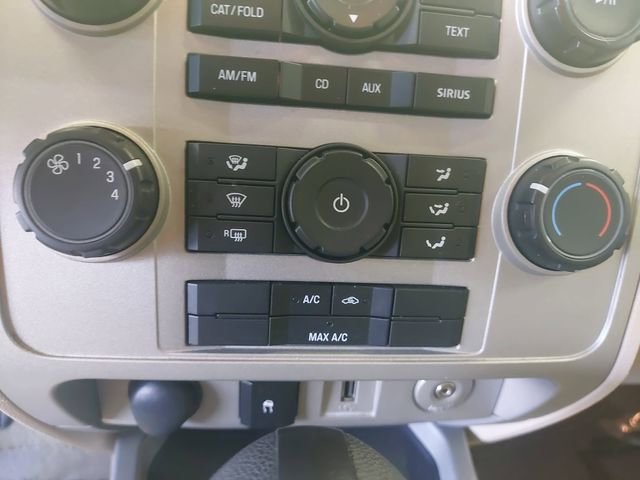 Used 2010 Ford Escape XLT image 23