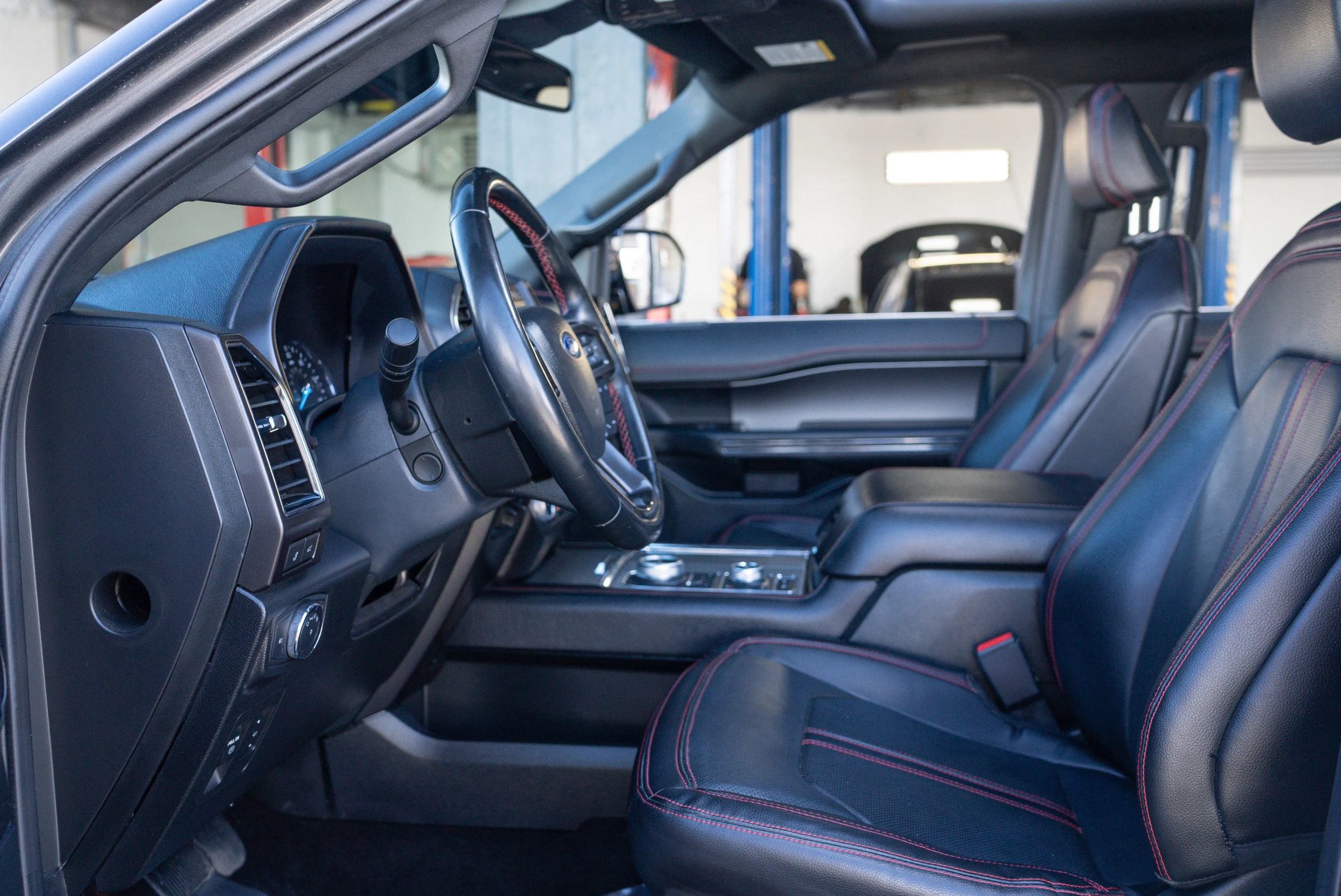 Used 2021 Ford Expedition Max Limited AWD/4WD image 15