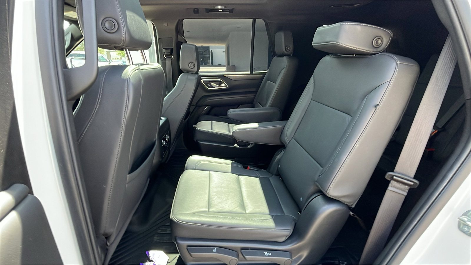 Used 2024 Chevrolet Tahoe Z71 AWD/4WD image 25