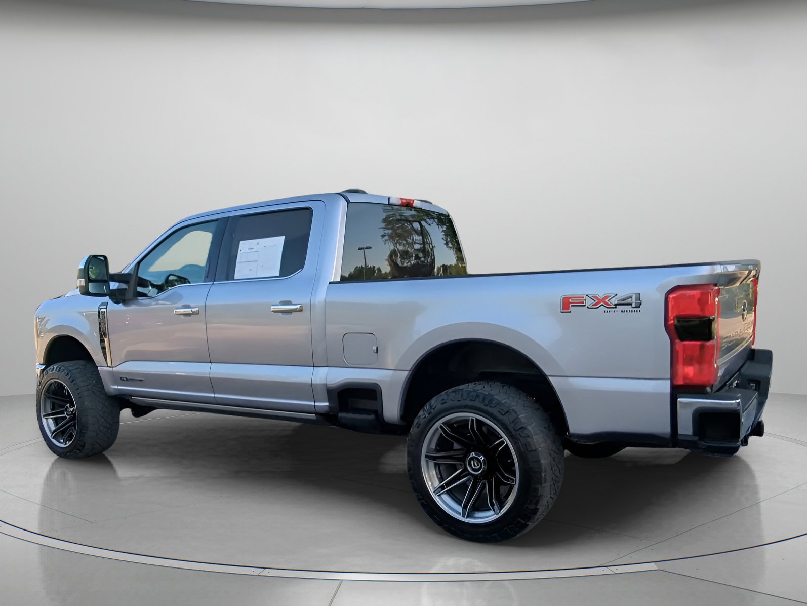 Certified 2023 Ford F250 Lariat w/ Lariat Ultimate Package AWD/4WD image 16