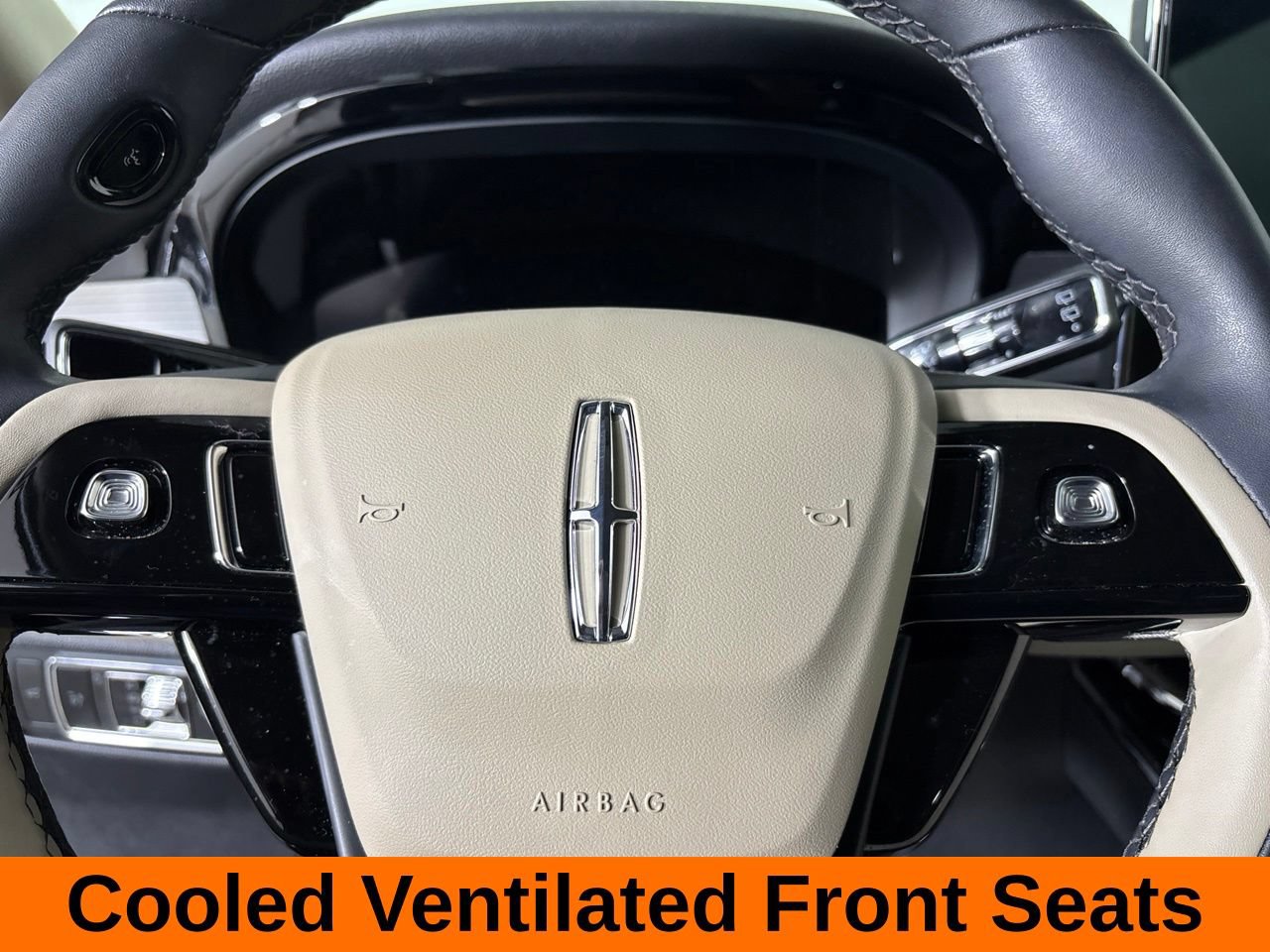 Used 2026 Lincoln Corsair Premiere FWD image 17