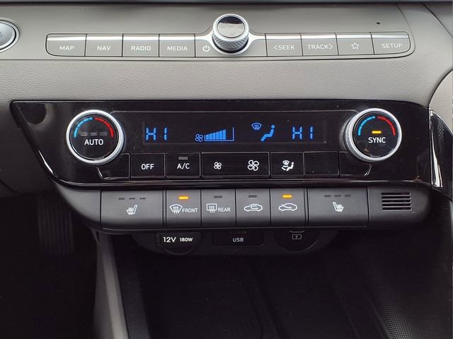 Certified 2025 Hyundai Elantra SEL FWD image 17