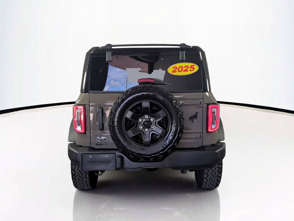 Used 2025 Ford Bronco Outer Banks AWD/4WD image 5