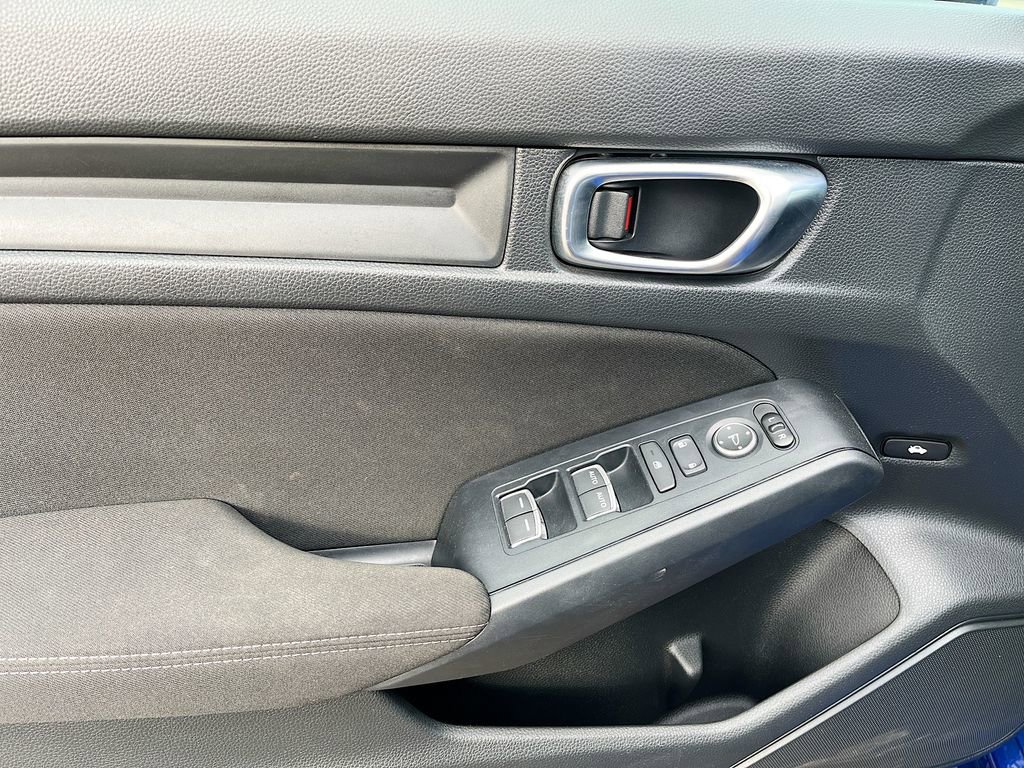 Used 2023 Honda Civic Sport image 17